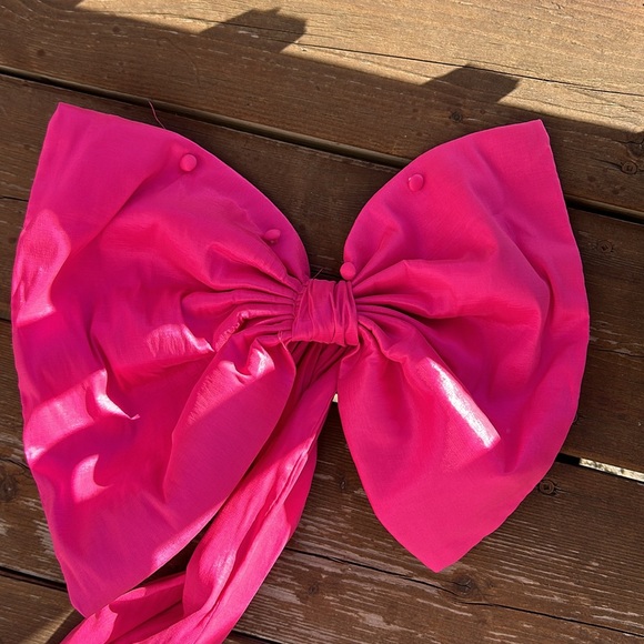 Fun party dress, bow is easily detachable - Picture 4 of 7